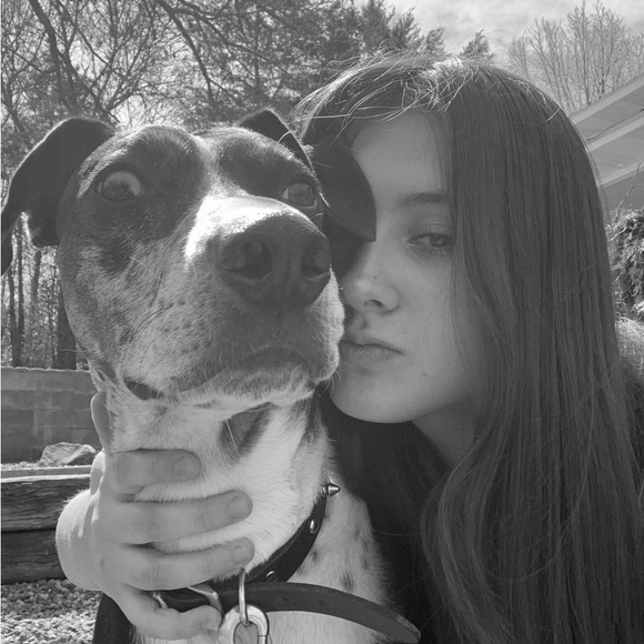 Meet your Posher, Kendra - Picture 4 of 4